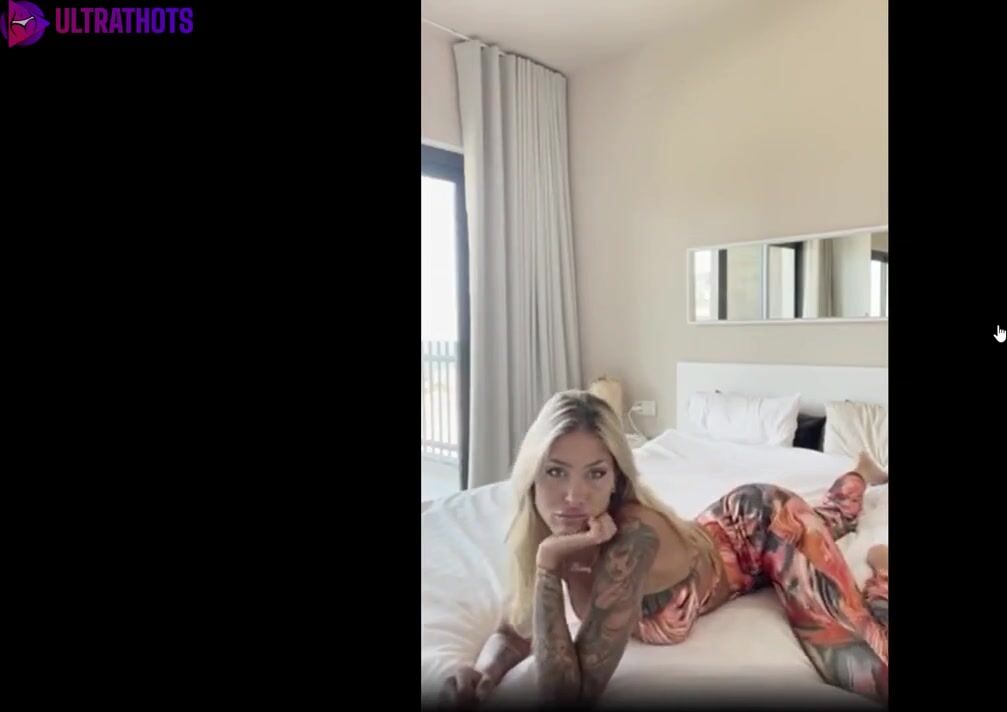 Swedish Zhara Nilsson Dildo Masturbating in Bed