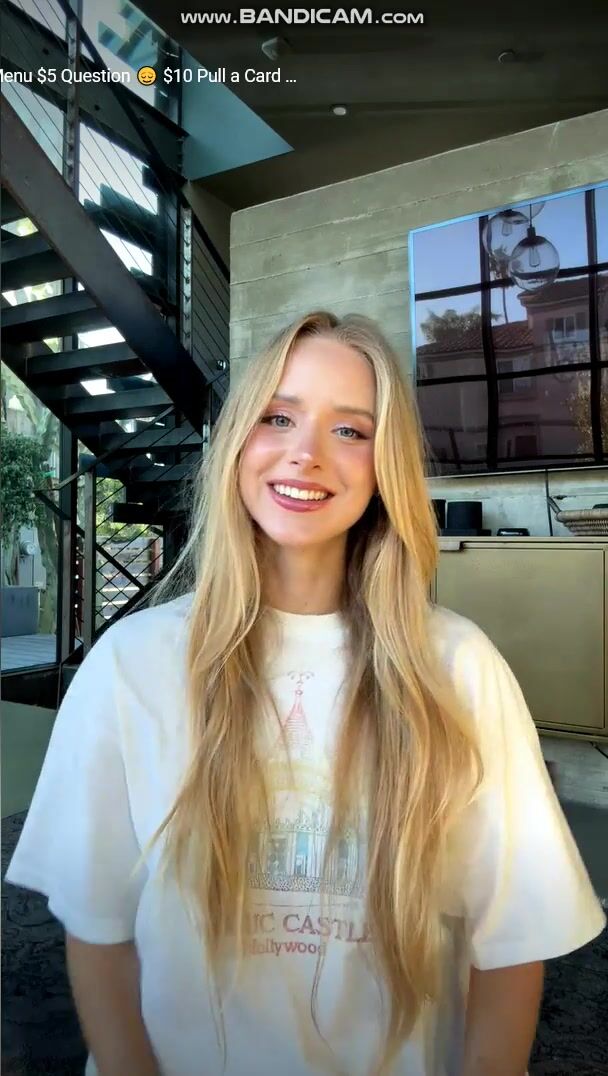 Caroline Zalog - Full September Livestream