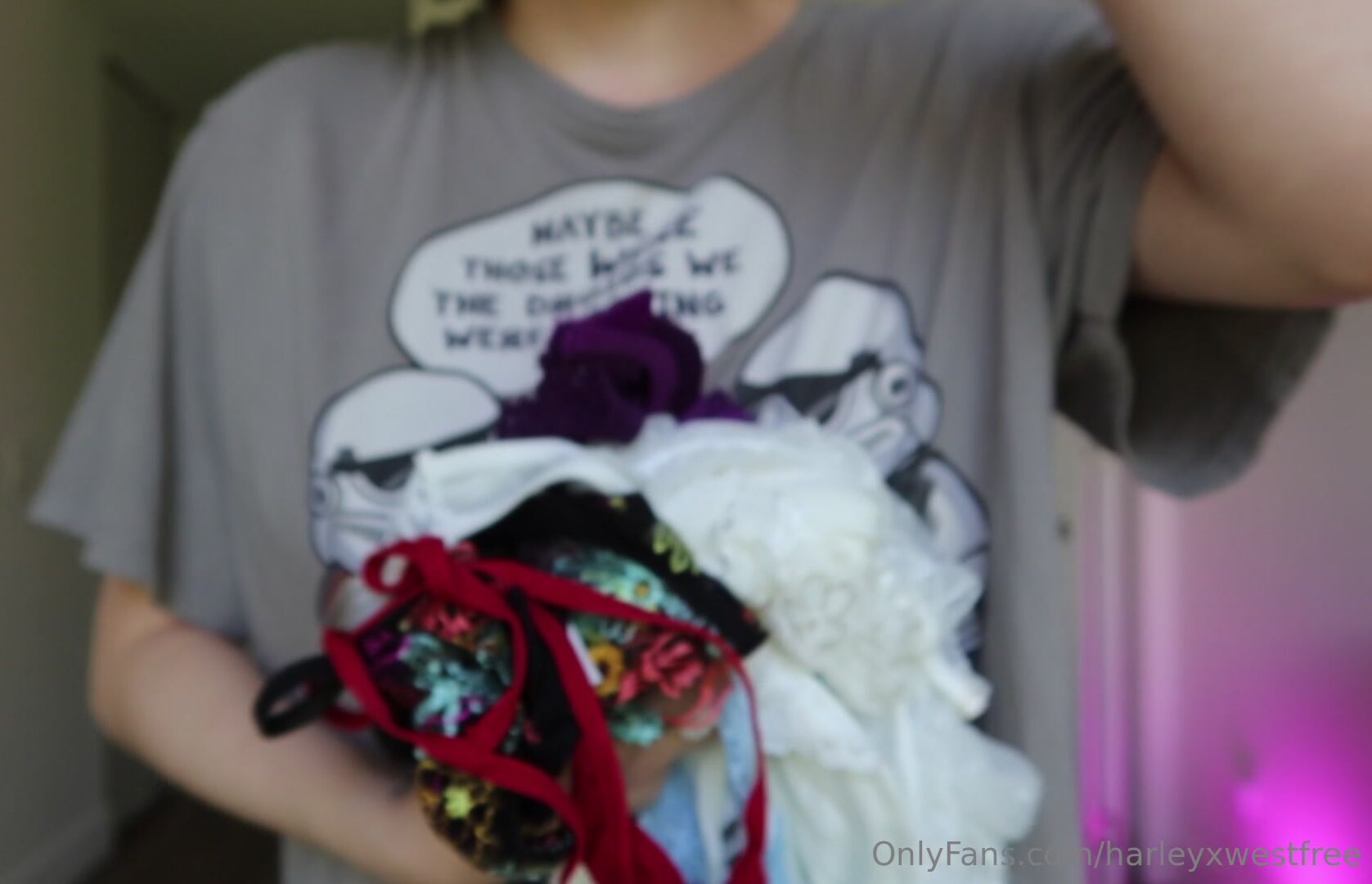 Harley West - Professional Camera Try On Haul Squirt