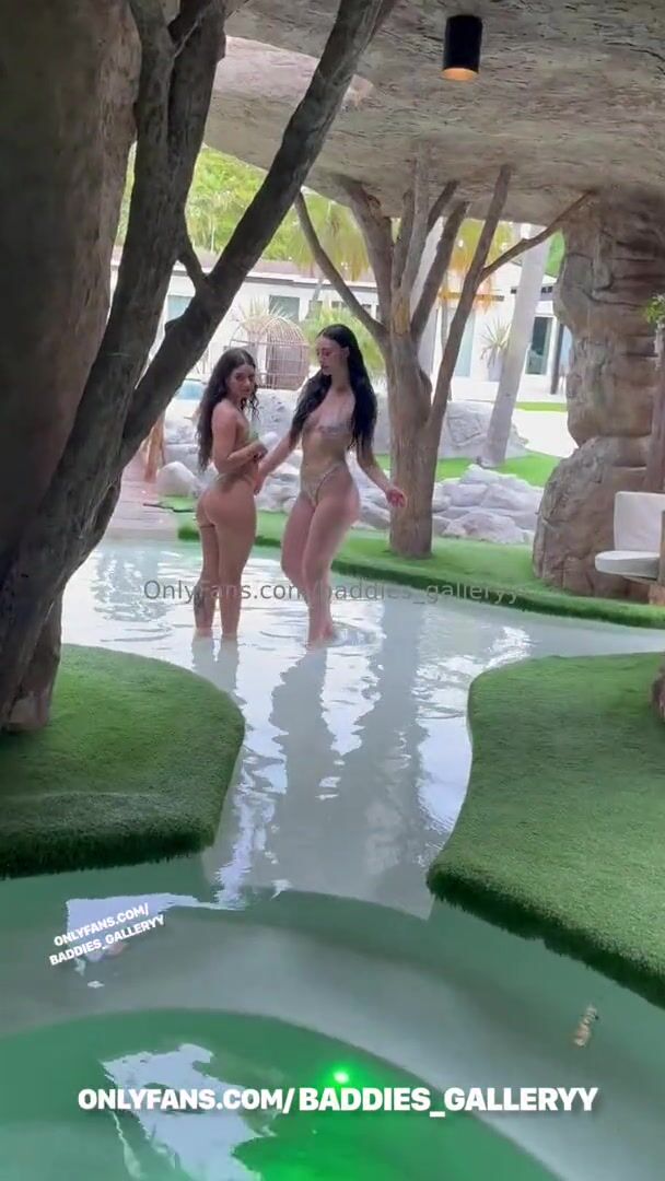 Auhneesh Nicole - Risky FFM Threesome Sex in Pool