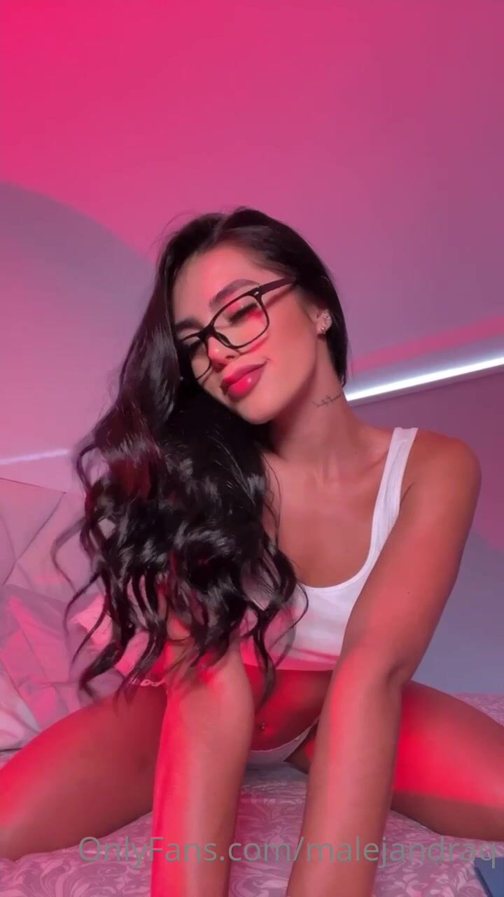 Malejandraq - Slutty Nerdy Girl Fucking her Dildo like a Pornstar