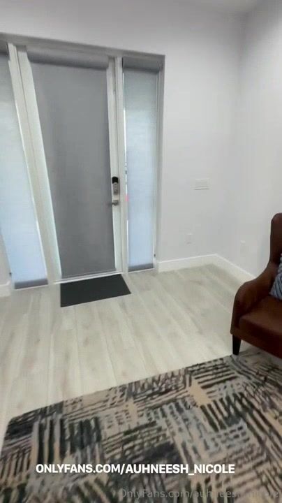 Auhneesh Nicole Interracial Hardcore Fuck In The Living Room