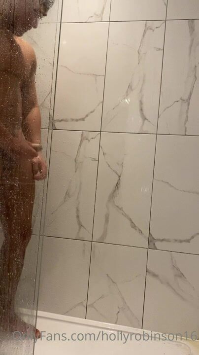 Holly Robinson Homemade Sucking And Fucking in shower