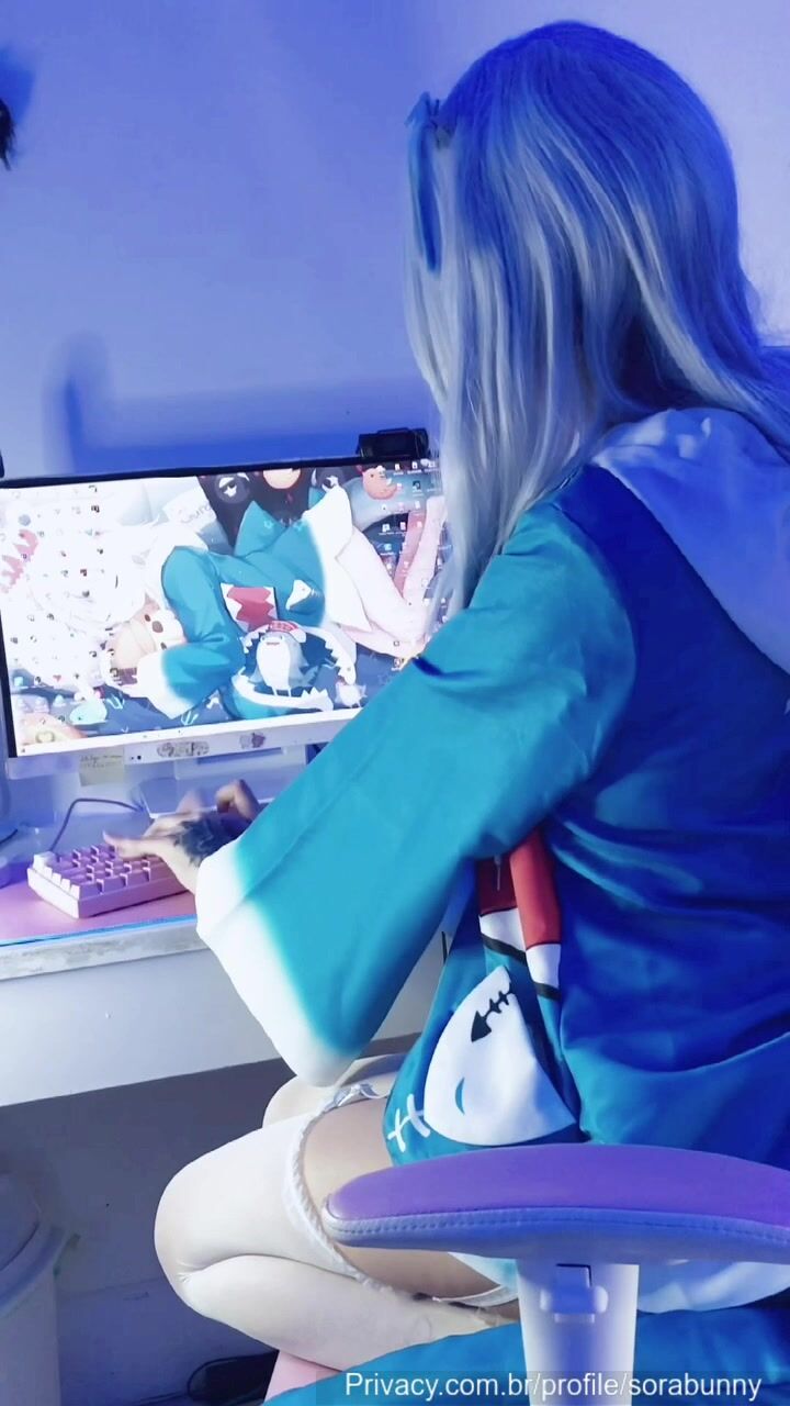 Gamer Girl Sorabunny Strips For Money