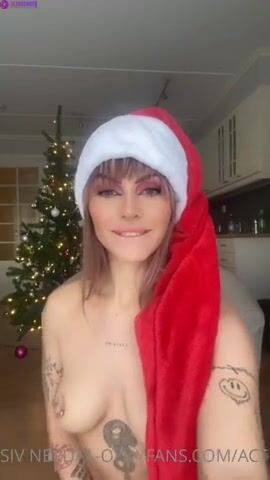 Norwegian Babe Siv Nerdal X-Mas Playing With Her Tight Sexy Body