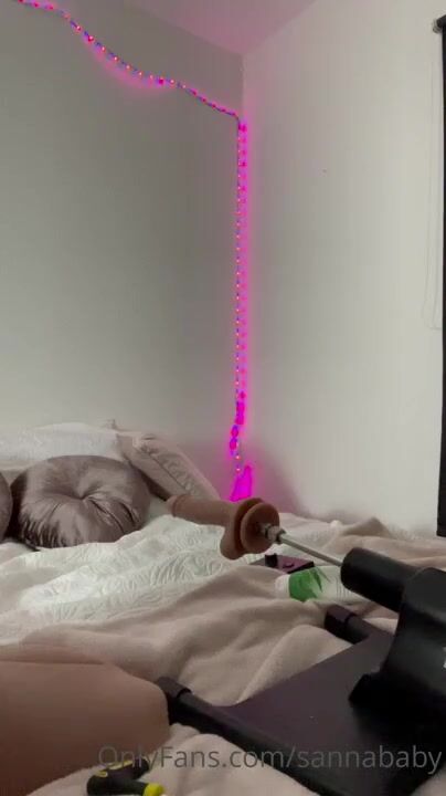 Swedish Sannababy with sex machine