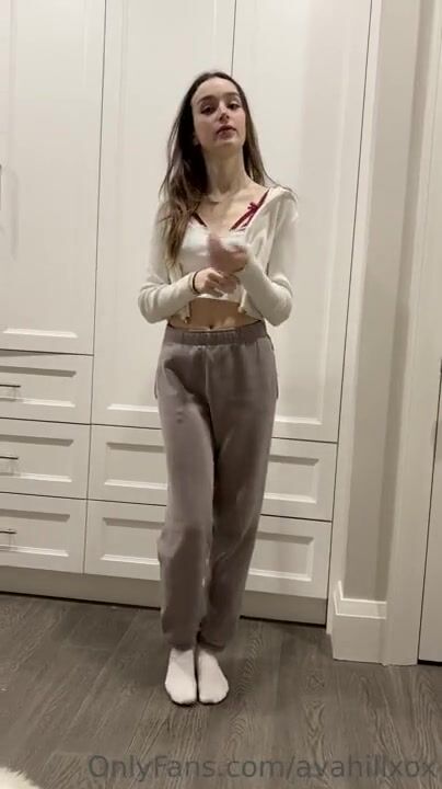 Lola Moon - Blowjob And Riding Cock in POV