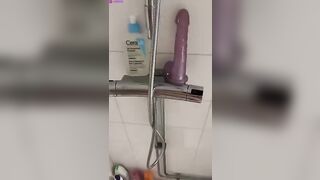 Swedish Babe LinneaSwe 05 Pussy Tease In Shower