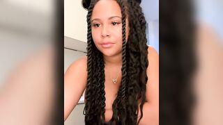 Swedish Ebony Babe HaileyDiana Shows Her Huge Tits Livestream
