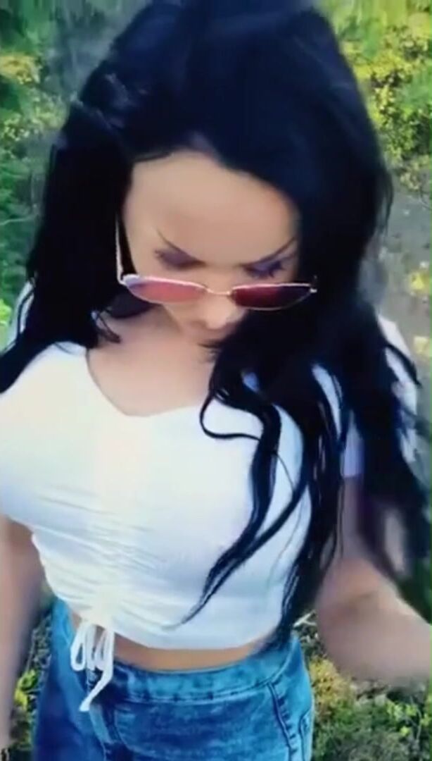 Swedish Bombshell Bonnie X Hot Blowjob Outside & Facial Cumshot