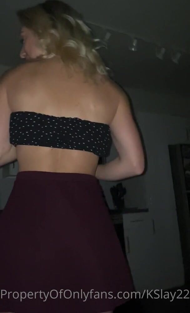 Kslay22 - White Slutty Bartender Gets Drilled By Customer