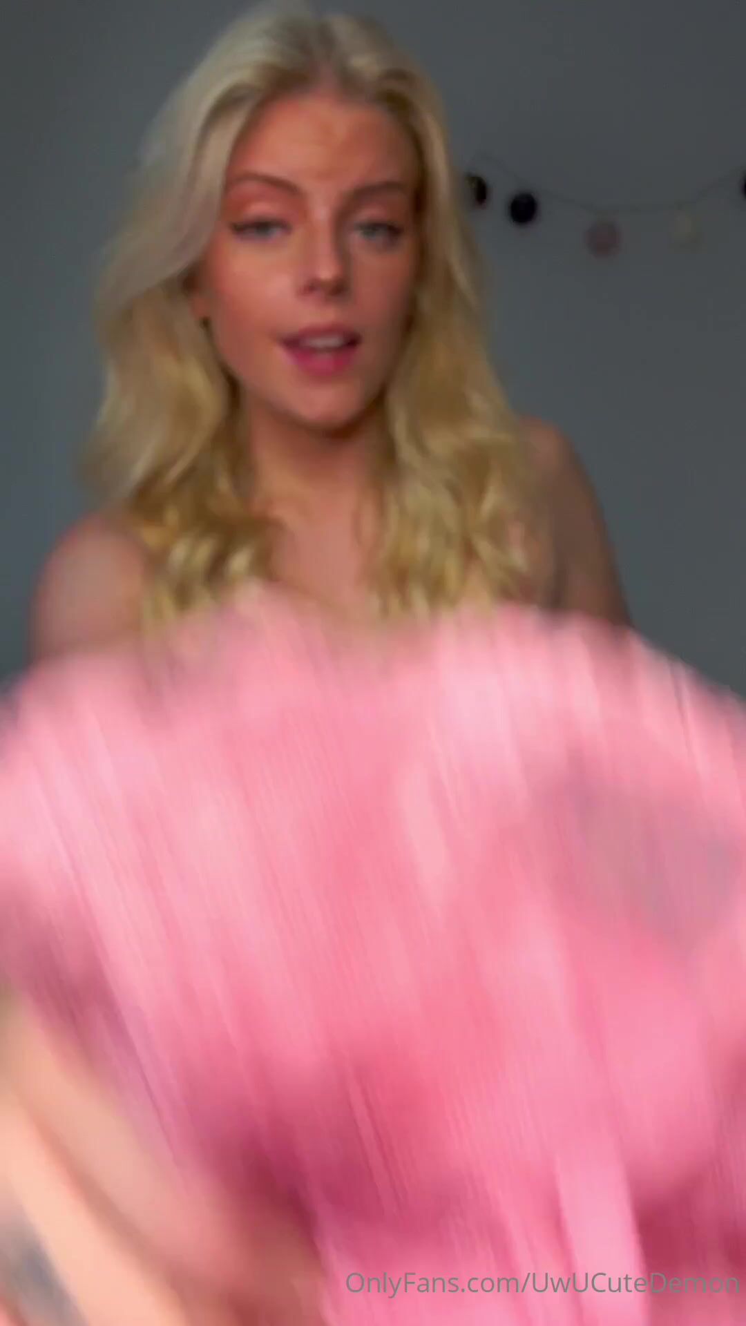 Swedish Cutedemon sucking and fucking a dildo