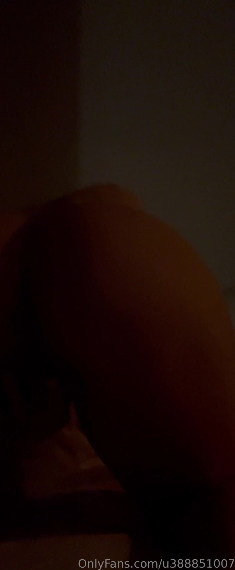 Jossan04 fingering wet pussy