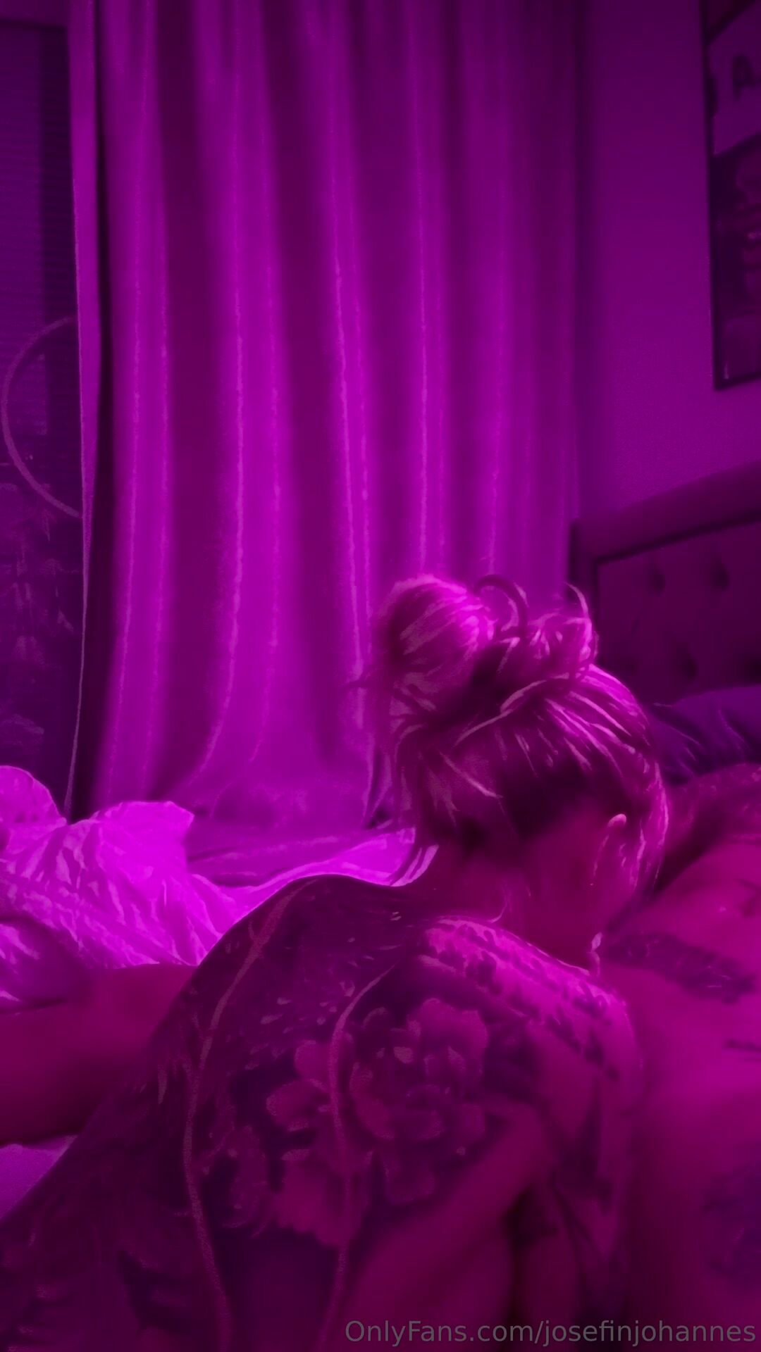 Swedish Josefin Ottosson suger kuk