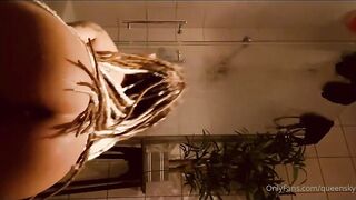 Norwegian Queenskydive Shower