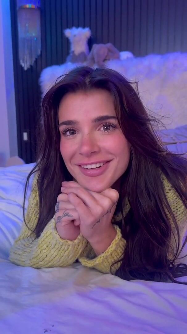 Arikytsya - Naughty Halloween BG Video