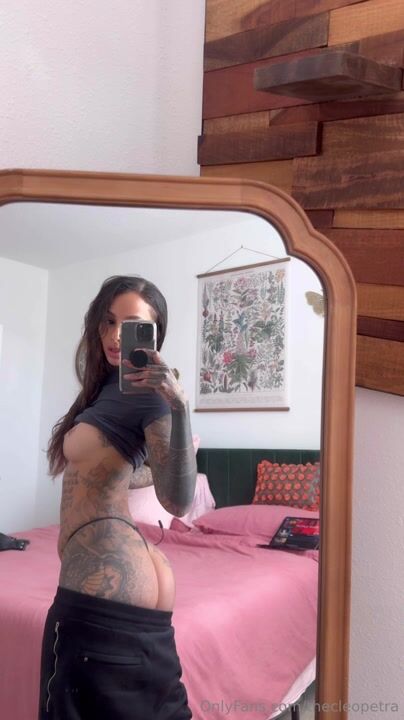 Swedish Thecleopetra touching herself