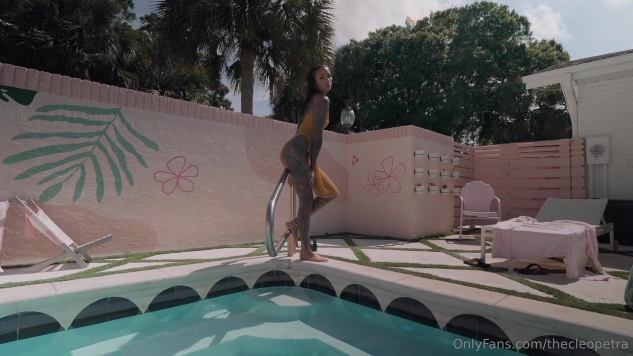 Swedish Thecleopetra playing with herself by the pool