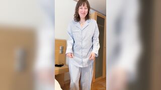 Swedish I-sophie striptease video