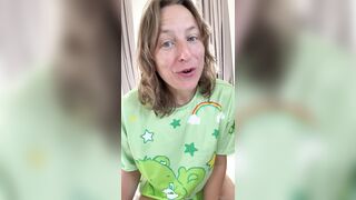 Swedish I-sophie dirty talking and playing with tits