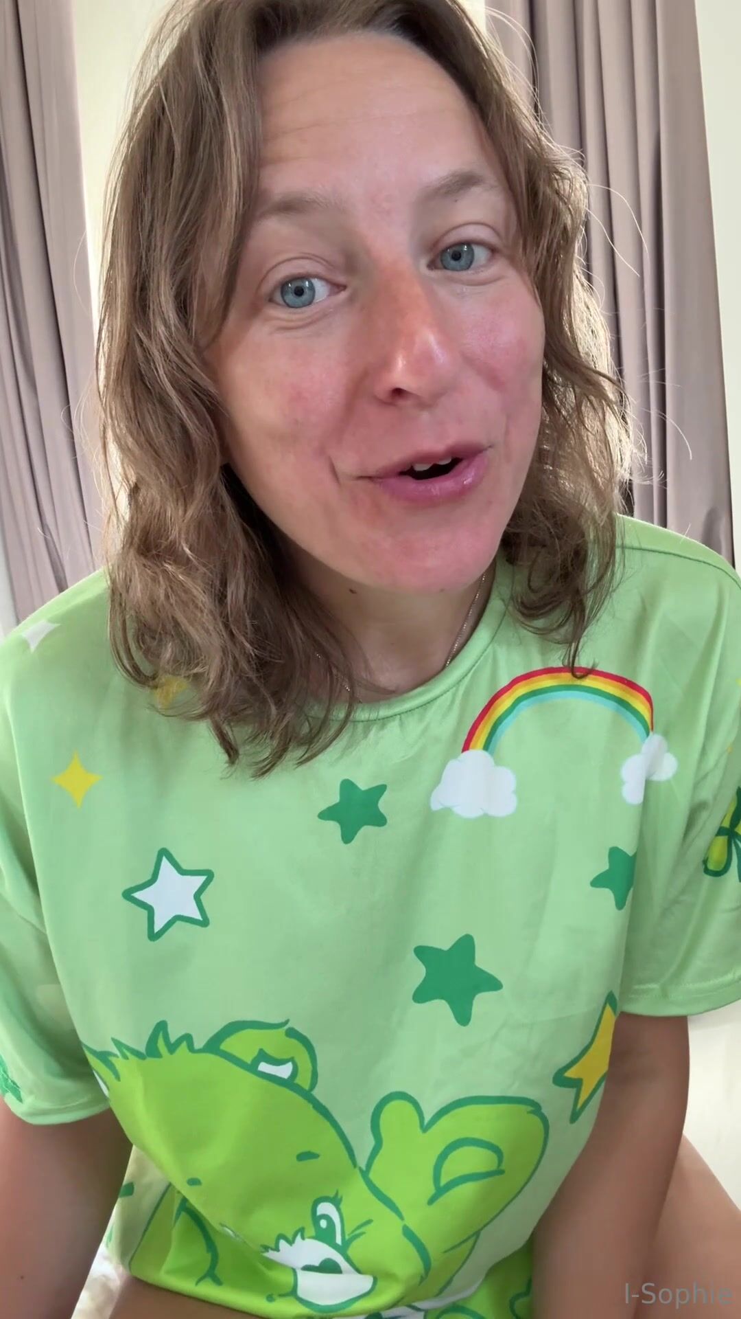 Swedish I-sophie dirty talking and playing with tits