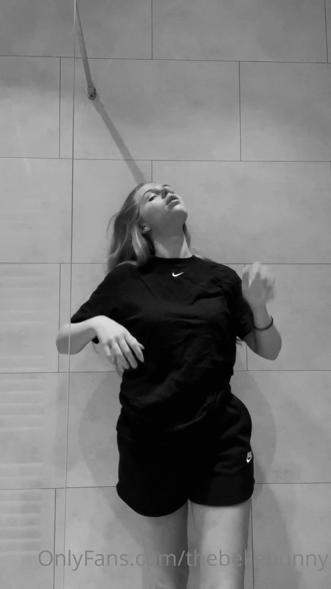 Norwegian Babe TheBelleBunny Sexy Striptease