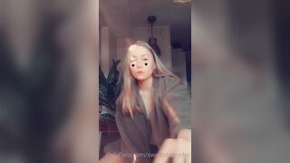 SwedishPsycho Playing With Her Big Sexy Tits