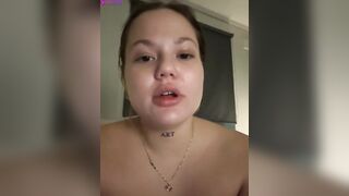 Norwegian Girl Nude And Chatting on Webcam