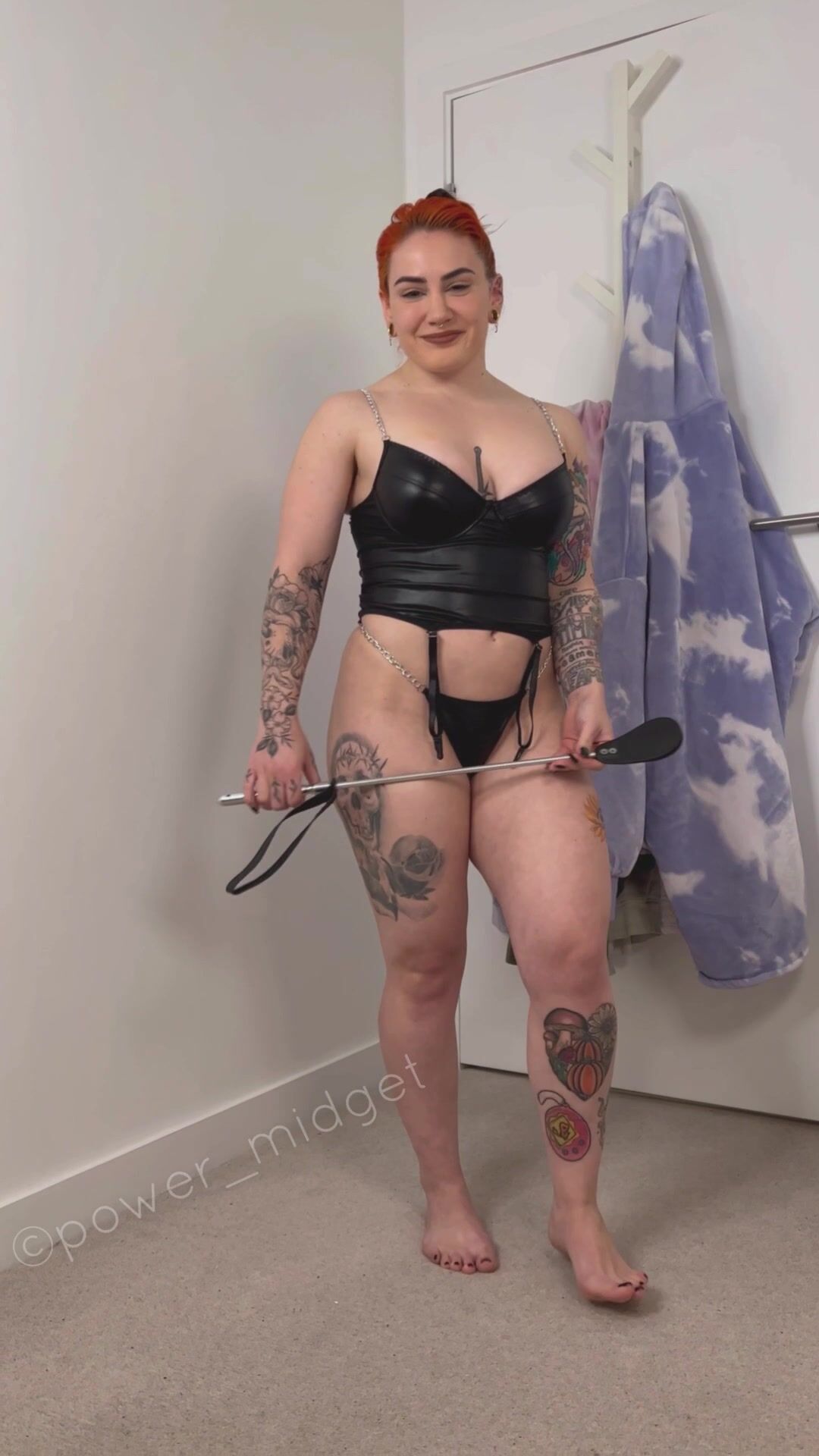 Power Midget - Custom Video Getting Toyed Hard By Huge Dildo