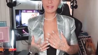 Norwegian Gamer Girl Giving Hot JOI