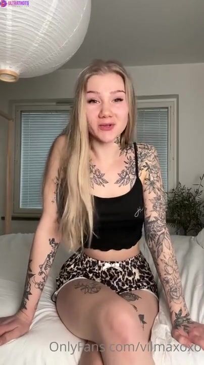 Tattooed Finnish Slut Vilmaxoxo Giving JOI on Dildo