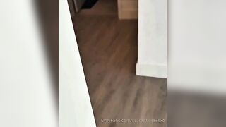 ScarlettKisses Creampied Buy Pizza Delivery Guy