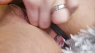 Swedish swelexa99 masturbates 3