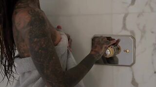 Swedish Cleo Kinnaman fully nude in shower showing her ass and pussy