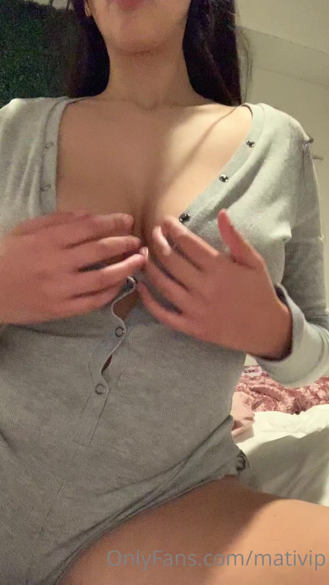 MatiVip Fingers Pussy And Ass On The Bed