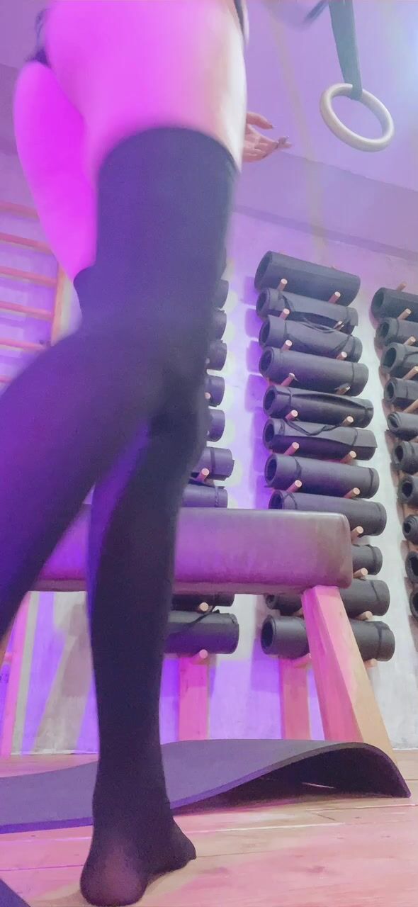 Tsukide Ass Close Up In The Gym