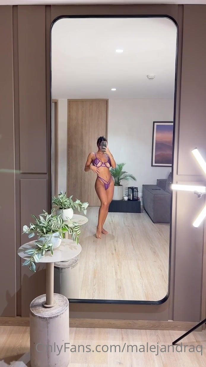 Maria Alejandra Quintero Posing In Lingerie