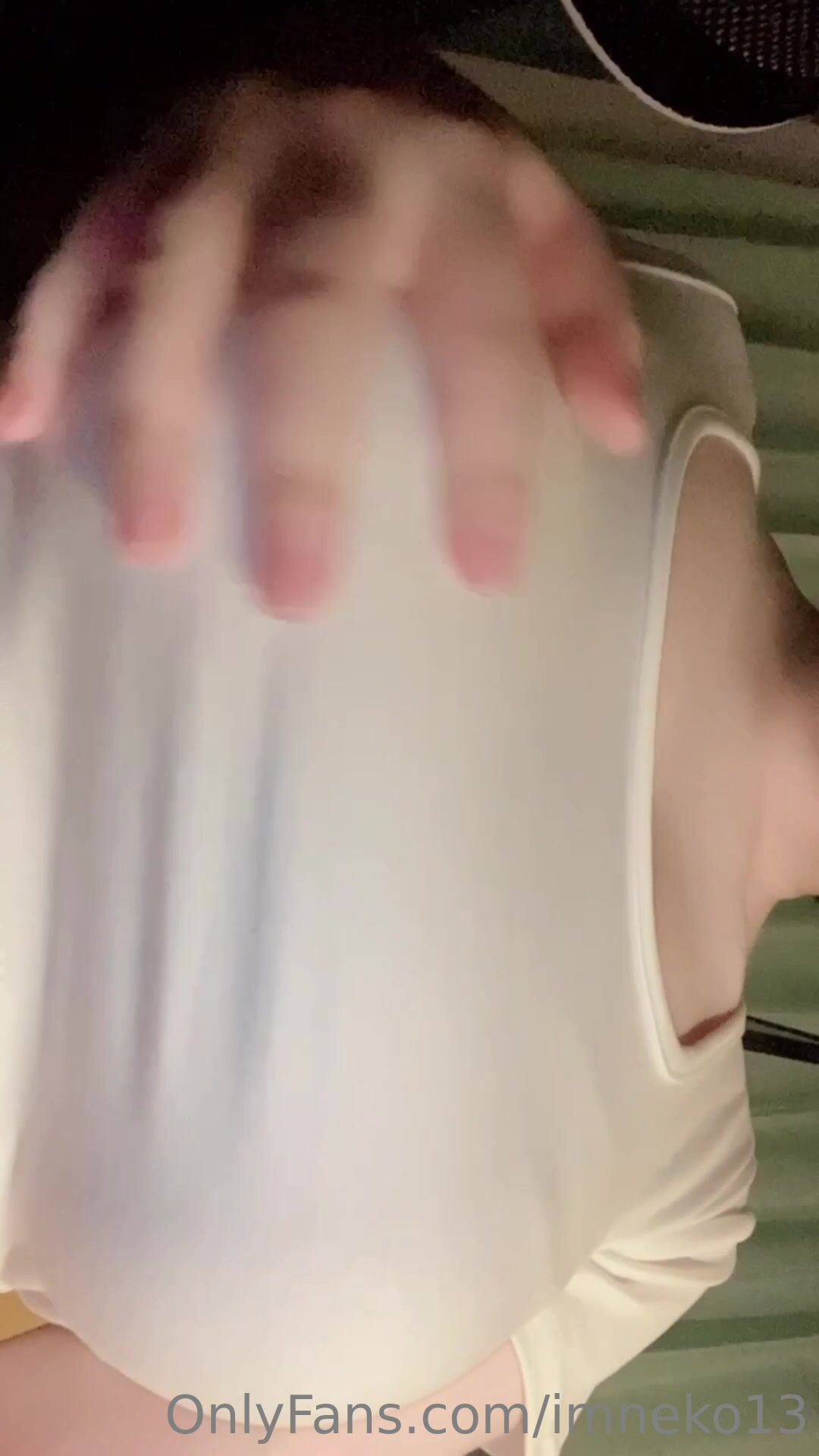 Imneko13 Flashing Big Tits On Cam