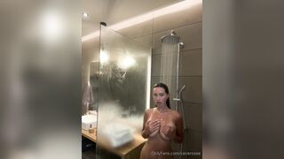 CeCe Rose - Playing And Dancing Naked in Shower