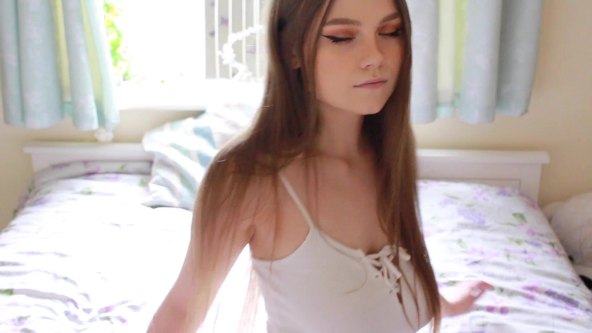 Oreob4by - Using All Kinds of Sextoys in Pussy And Ass