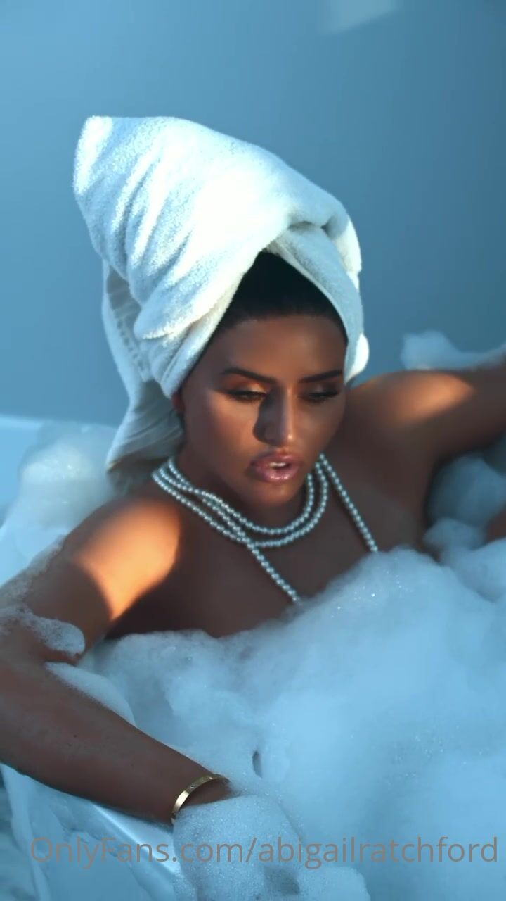Abigail Ratchford In The Hot Tub