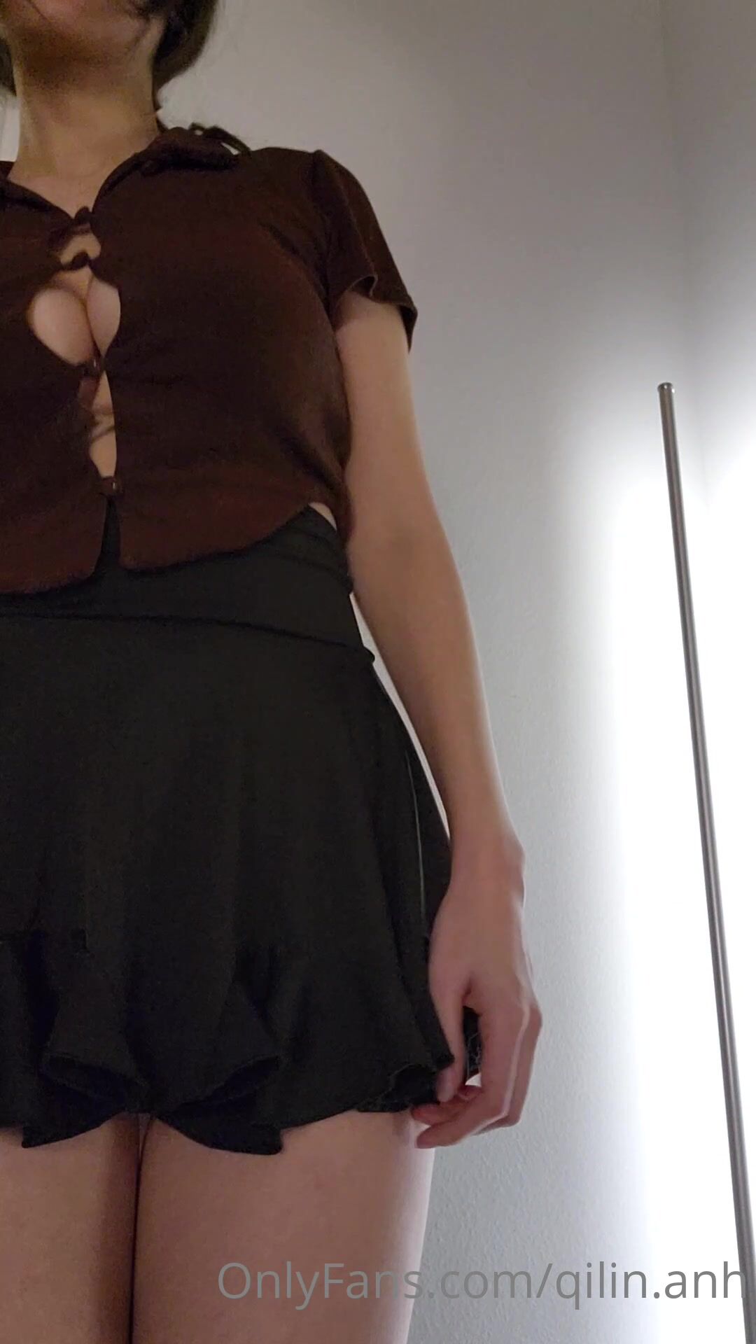 Bouncing Tits Of Qilin Anh