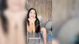 BaristaJazx Masturbating with Female Friend on Livestream with Sextoys