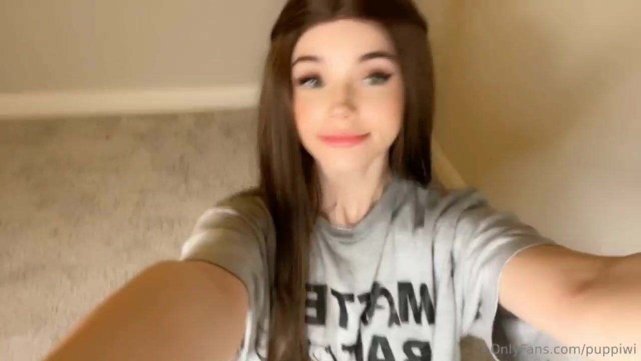 Puppiwi Flashing Tits And Pierced Nipples