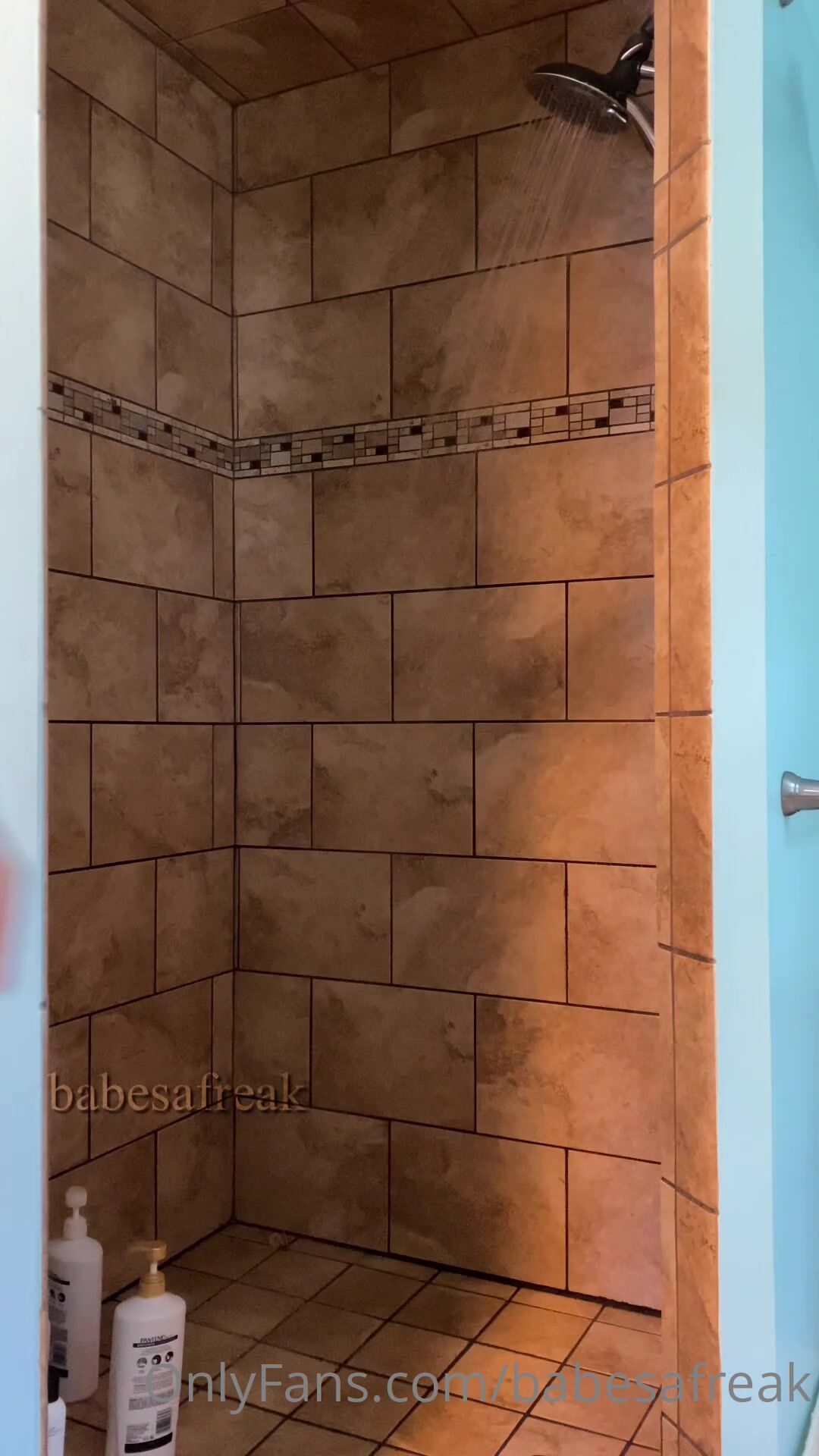 Babesafreak In The Shower