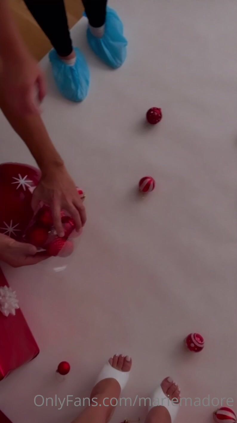 Merry Christmas With Marie Madore