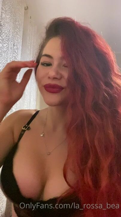 La Rossa Bea Teasing With Dildo