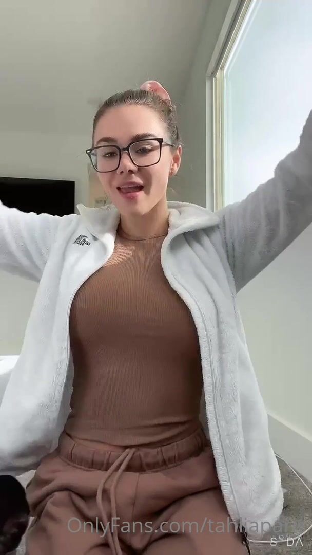 Tahlia Paris Flashing Pierced Titties