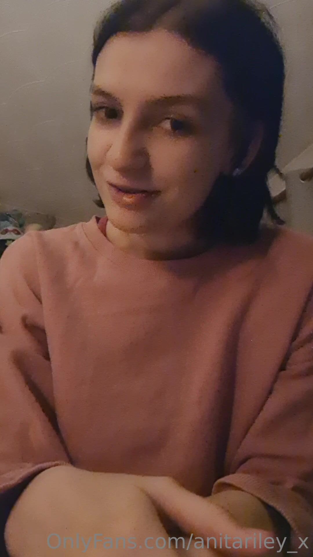 Anitariley_x Flashing Tits On Cam