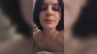 Anitariley_x Quick Tits Flashing